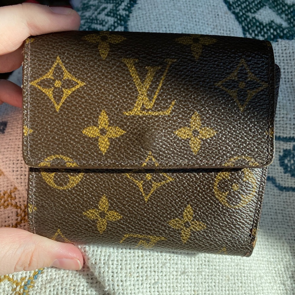 Louis Vuitton Wallet - Picture 2 of 8